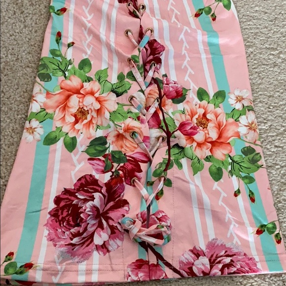 Pink striped floral choker jumpsuit. - Picture 4 of 4